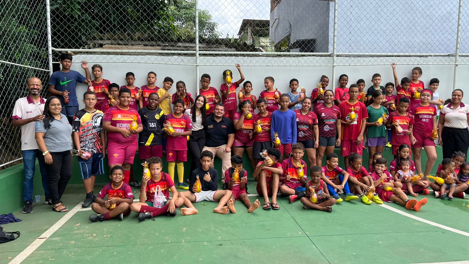 PELO TERCEIRO ANO SEGUIDO, ATENDIDOS DO INSTITUTO ROMA RECEBEM OVOS DE PÁSCOA